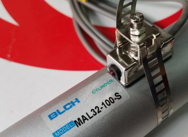 Gá-Sensor-Xi-Lanh-32