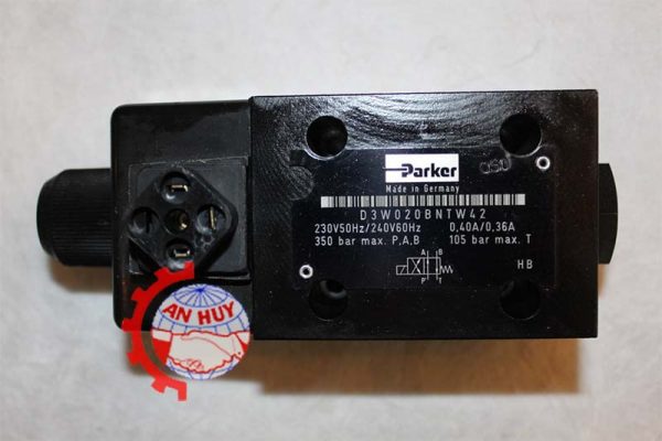 Van-Parker-D3W020BNTW42